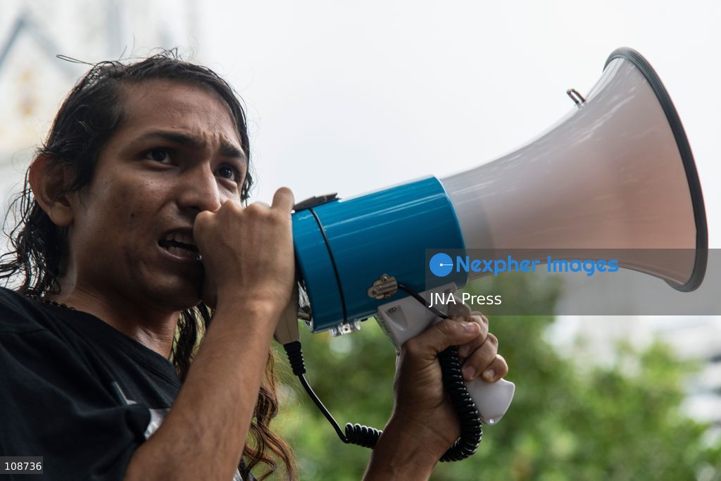 PANAMA CITY, PANAMA, OCTOBER 23, 2026: Demonstrators rally in solidarity with people affected by conflict and human rights abuses in the Democratic Republic of the Congo. Participants call for a boycott of Apple products and greater accountability from technology companies over alleged links between mineral supply chains, exploitation and violence in the country. (Photo by Andrés Trujillo/JNA Press via Nexpher Images)