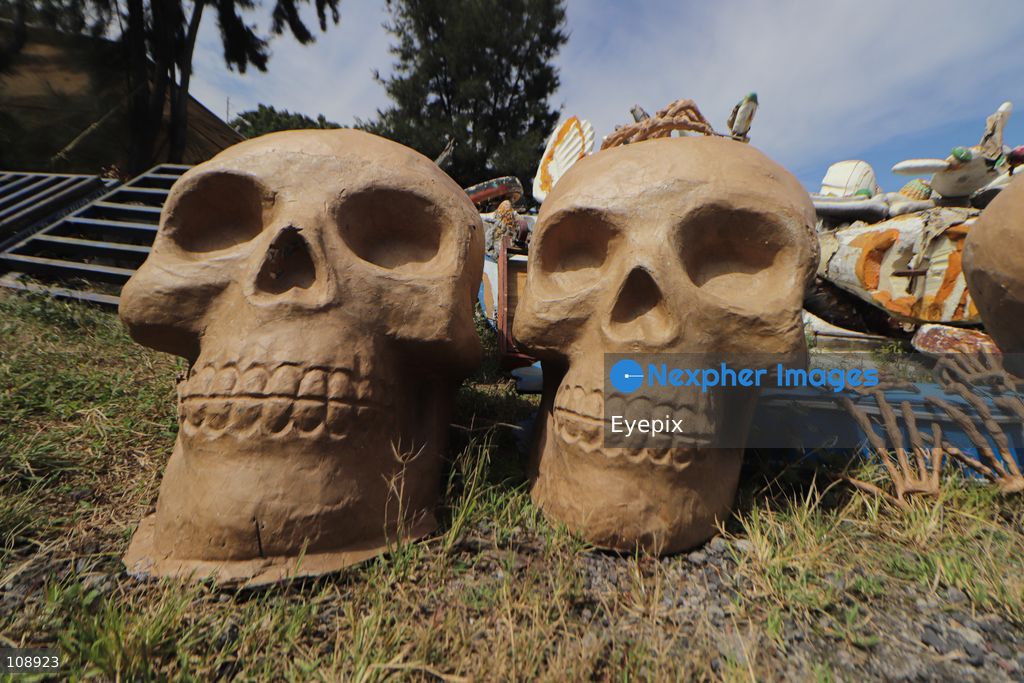Artisans and members of the Última Hora collective manufacturing papier-mâché and metallic structures to build an allegorical float inspired by the classic Mexican song 'El panadero con el pan' ahead of Mexico City’s upcoming Day of the Dead parade, at the Faro de Oriente workshops in Iztapalapa. The annual cultural celebration brings together community artists and creators to showcase traditional Mexican folklore. on October 24, 2026 in Mexico City, Mexico. (Photo by Carlos Santiago/ Eyepix Group/Eyepix via Nexpher Images)