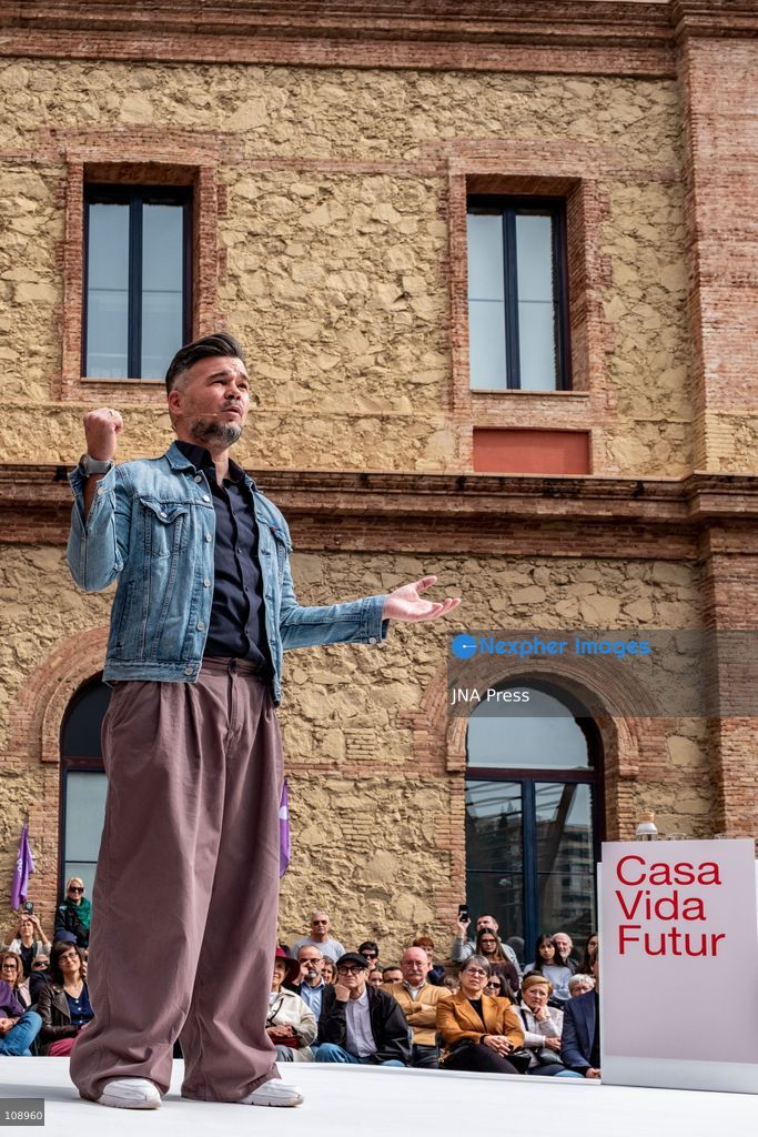 BARCELONA, SPAIN, OCTOBER 24, 2026: The candidates of ERC and Podemos for the general elections, Gabriel Rufián and Irene Montero, have launched their alliance in a joint event of both parties this Saturday in Barcelona. (Photo by Miguel Galmés/JNA Press via Nexpher Images)