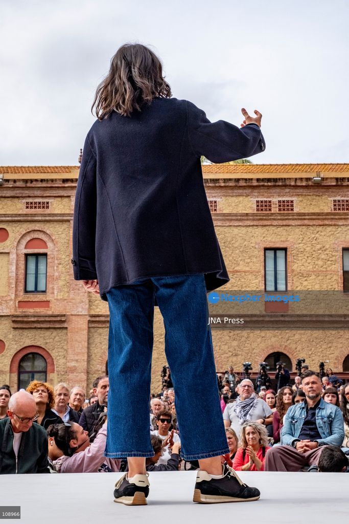 BARCELONA, SPAIN, OCTOBER 24, 2026: The candidates of ERC and Podemos for the general elections, Gabriel Rufián and Irene Montero, have launched their alliance in a joint event of both parties this Saturday in Barcelona. (Photo by Miguel GalmÃ©s/JNA Press via Nexpher Images)