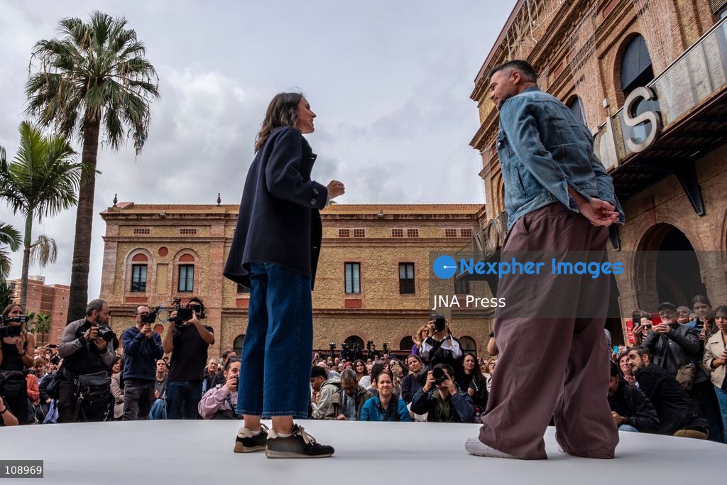 BARCELONA, SPAIN, OCTOBER 24, 2026: The candidates of ERC and Podemos for the general elections, Gabriel Rufián and Irene Montero, have launched their alliance in a joint event of both parties this Saturday in Barcelona. (Photo by Miguel GalmÃ©s/JNA Press via Nexpher Images)