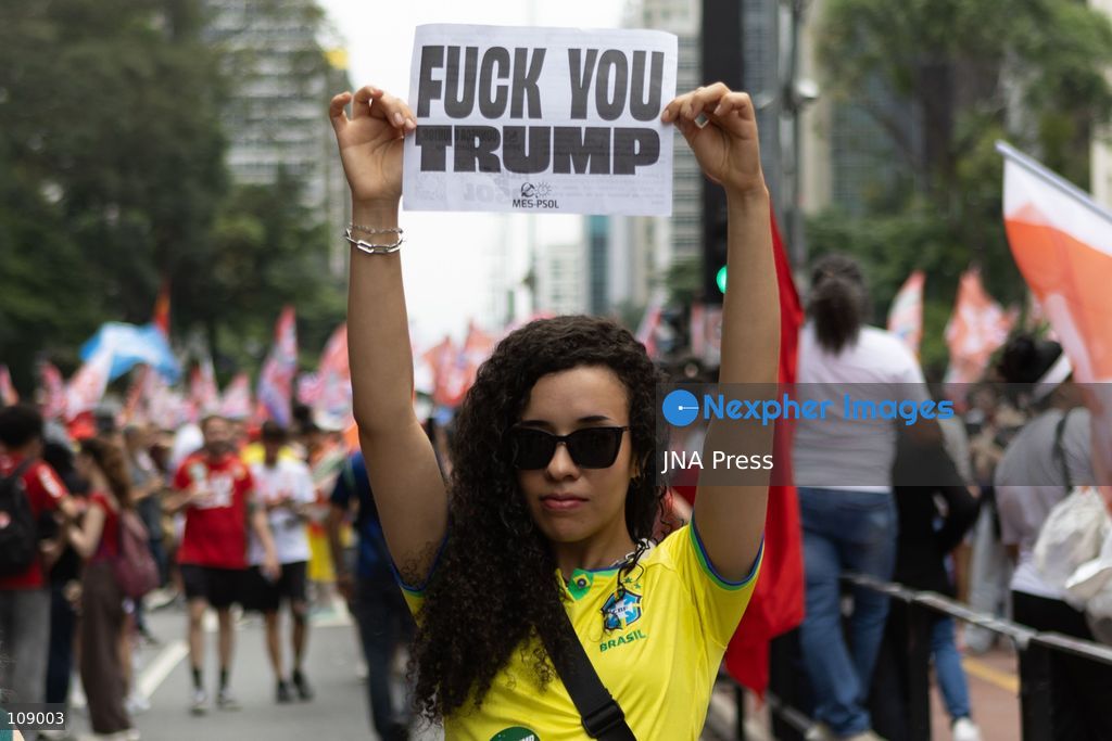 SAO PAULO, BRAZIL, OCTOBER 24, 2026: Brazilian President Luiz Inácio Lula da Silva attends his final street campaign rally on Paulista Avenue alongside Vice President Geraldo Alckmin and political allies. Supporters gather ahead of Sunday’s presidential election runoff, in which Lula seeks re-election against Senator Flávio Bolsonaro. (Photo by Nino Consolini Cirenza/JNA Press via Nexpher Images)