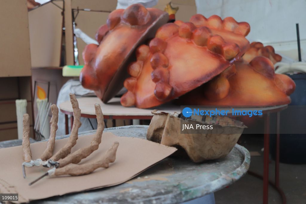 MEXICO CITY, MEXICO, OCTOBER 24, 2026: Members of the Última Hora collective work on “El Panadero con el Pan,” a float being built at FARO de Oriente in Iztapalapa for Mexico City’s Day of the Dead parade. The artists prepare the structure and decorative elements ahead of the annual celebration. (Photo by Carlos Santiago/JNA Press via Nexpher Images)