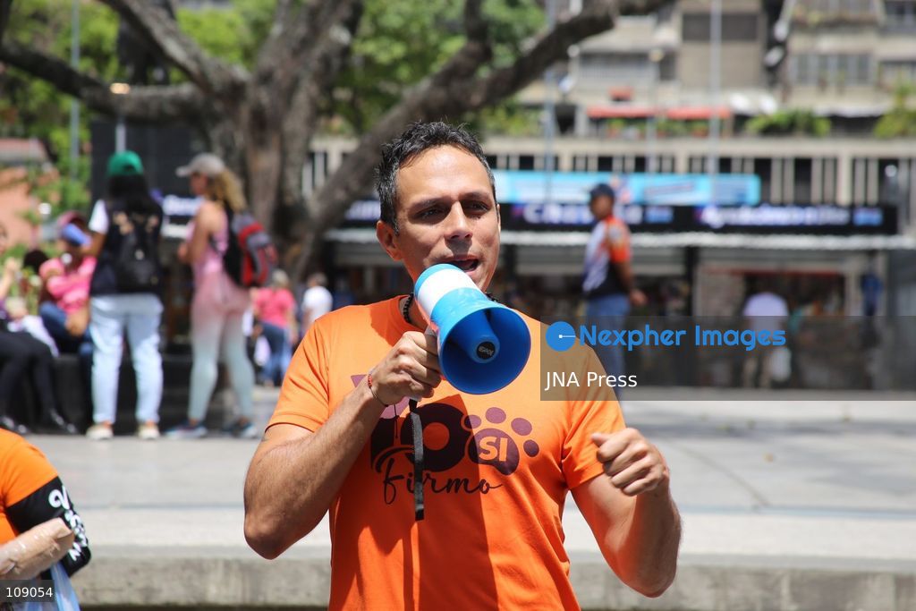 CARACAS, VENEZUELA, OCTOBER 24, 2026: Animal rights activists demonstrate in Caracas, calling for stronger legislation against animal abuse and justice for animals harmed or killed across Venezuela. Participants demand tougher penalties for offenders and greater action by authorities to investigate complaints and protect animals. (Photo by Moisés Quintero/JNA Press via Nexpher Images)
