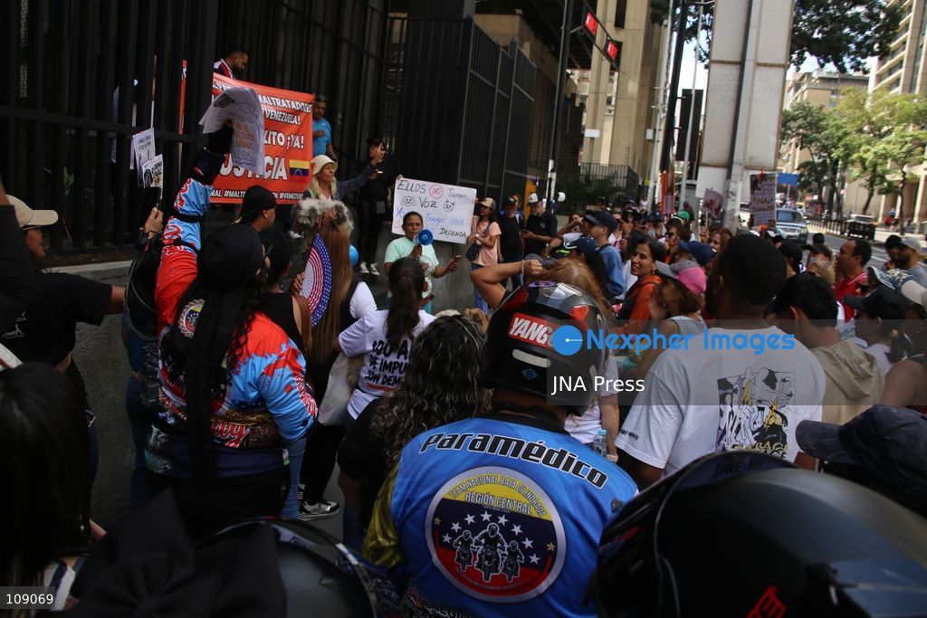 CARACAS, VENEZUELA, OCTOBER 24, 2026: Animal rights activists demonstrate in Caracas, calling for stronger legislation against animal abuse and justice for animals harmed or killed across Venezuela. Participants demand tougher penalties for offenders and greater action by authorities to investigate complaints and protect animals. (Photo by Moisés Quintero/JNA Press via Nexpher Images)