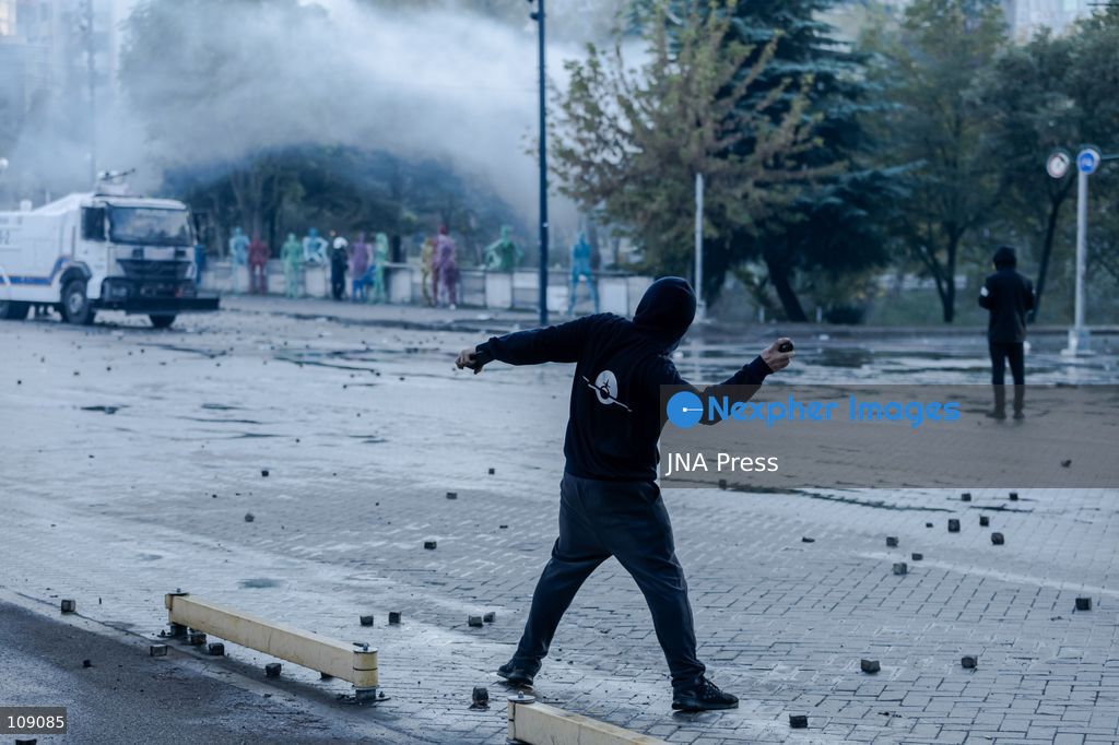 TIRANA, ALBANIA, OCTOBER 24, 2026: Demonstrators gather in central Tirana as students join a wider anti-government protest demanding Prime Minister Edi Rama’s resignation. The mobilisation brings together students, university professors and opposition supporters calling for increased education funding and greater political accountability. (Photo by Konstantinos Zilos/JNA Press via Nexpher Images)