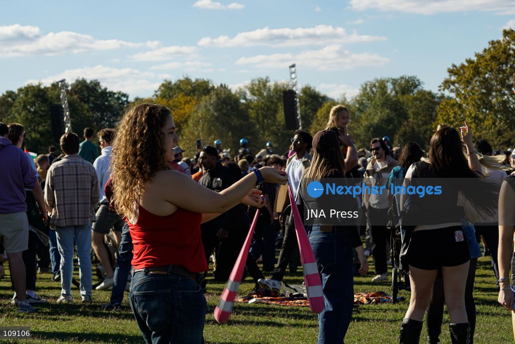 WASHINGTON, D.C., UNITED STATES, OCTOBER 24, 2026: Concertgoers gather on the Washington Monument grounds for a free benefit concert by American band Turnstile. The event raises donations for Human Concern International’s humanitarian relief efforts in Palestine, Sudan and Lebanon. (Photo by Ariel Peña/JNA Press via Nexpher Images)