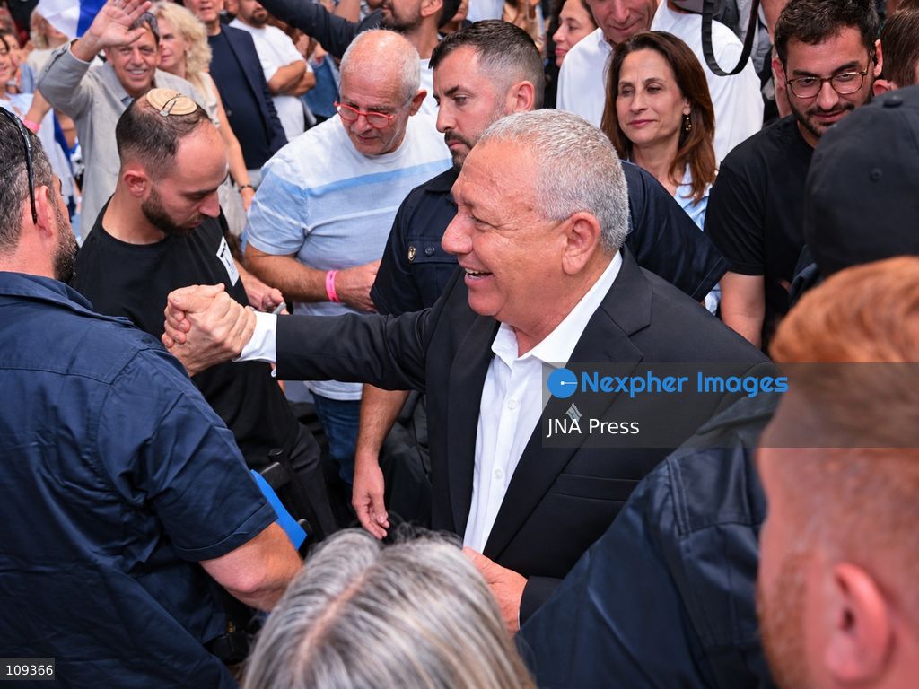 TEL AVIV, ISRAEL – OCTOBER 25, 2026: Gadi Eisenkot, leader of the Yashar party and former IDF Chief of Staff, attends the party's final election campaign rally under the slogan "This Time, Eisenkot" at Hangar 11 in Tel Aviv, ahead of Israel's parliamentary elections on October 27, 2026. (Photo by Paulina Patimer/JNA Press via Nexpher Images)