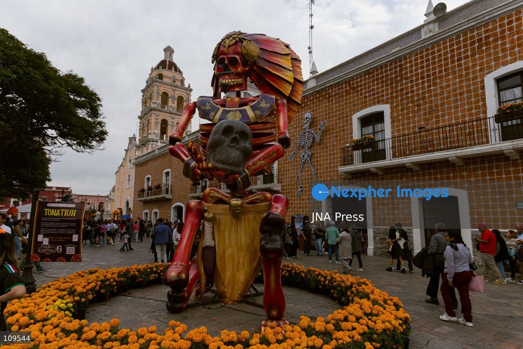 ATLIXCO DE MÚGICA Y OSORIO, PUEBLA, MEXICO – OCTOBER 25, 2026: A monumental Catrina, a large-scale skeletal figure, is displayed in Atlixco during the sixth edition of the "Valley of the Catrinas" (Valle de las Catrinas) festival. These figures represent deities and characters from the pre-Hispanic worldview of Mexico’s indigenous cultures. (Photo by Juan Perez Puente/JNA Press via Nexpher Images)