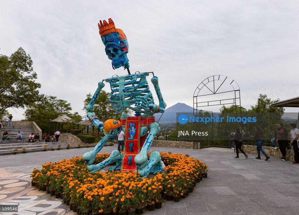ATLIXCO DE MÚGICA Y OSORIO, PUEBLA, MEXICO – OCTOBER 25, 2026: A monumental Catrina, a large-scale skeletal figure, is displayed in Atlixco during the sixth edition of the "Valley of the Catrinas" (Valle de las Catrinas) festival. These figures represent deities and characters from the pre-Hispanic worldview of Mexico’s indigenous cultures. (Photo by Juan Perez Puente/JNA Press via Nexpher Images)