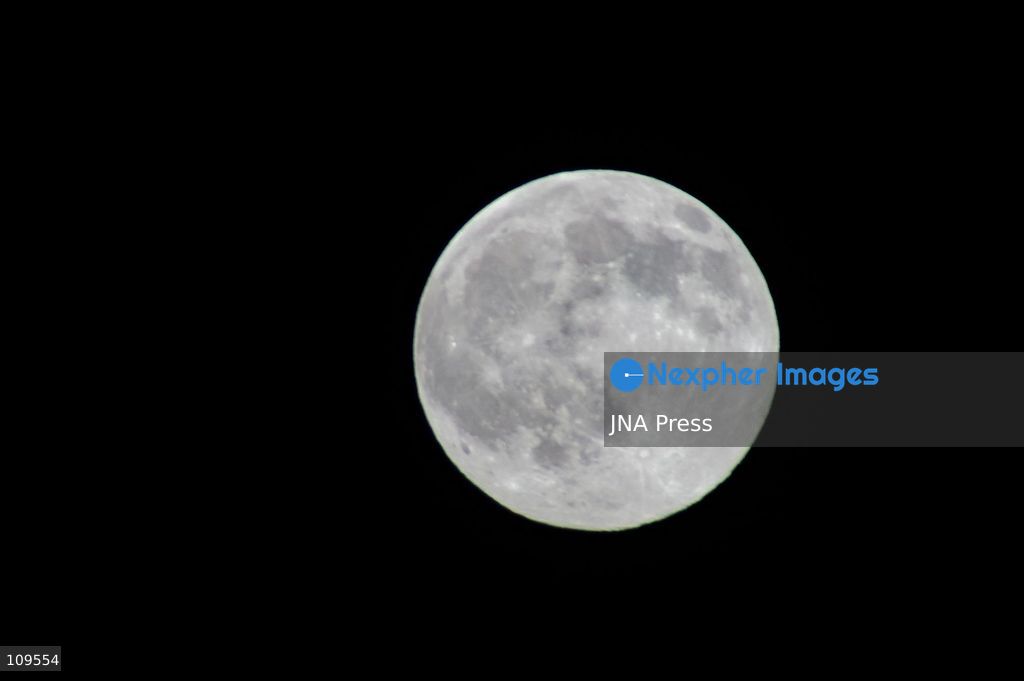 WASHINGTON, D.C., UNITED STATES - OCTOBER 25, 2026: Full Moon seen during the Full Hunter's Moon in Washington, D.C., United States. (Photo by Ariel Peña/JNA Press via Nexpher Images)