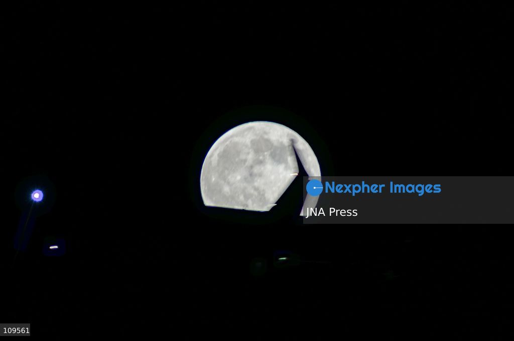 WASHINGTON, D.C., UNITED STATES - OCTOBER 25, 2026: Full Moon seen during the Full Hunter's Moon in Washington, D.C., United States. (Photo by Ariel Peña/JNA Press via Nexpher Images)