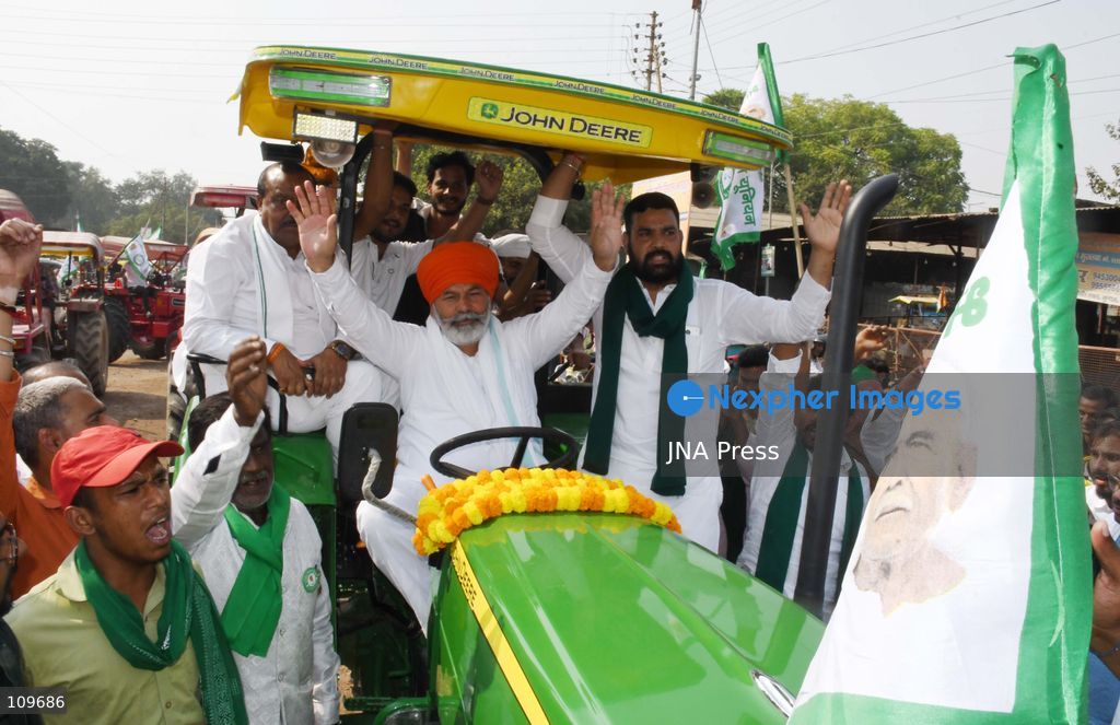 PRAYAGRAJ, INDIA, OCTOBER 26, 2026: Rakesh Tikait, national spokesperson of the Bharatiya Kisan Union (BKU), joins farmers during a Kisan Mahapanchayat gathering at Mundera Mandi in Prayagraj, Uttar Pradesh. Participants demand fair crop prices, adequate agricultural supplies and fair compensation for land acquired for development projects. (Photo by Saurabh Kumar/JNA Press via Nexpher Images)