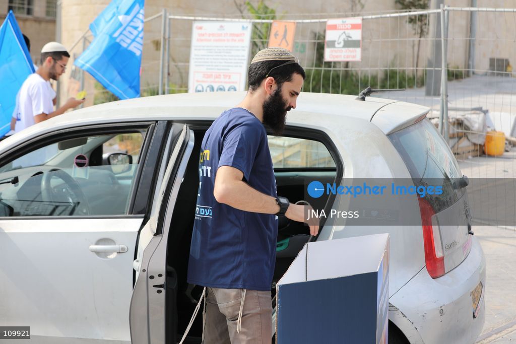 JERUSALEM - OCTOBER 27, 2026: Voters from towns and villages surrounding the city headed to the polling station at the Abdullah Bin Al-Hussein School in the Sheikh Jarrah neighbourhood to cast their ballots in the Knesset election. Arab and Jewish voters alike arrived from the early hours of the morning. (Photo by Mohammad hamad/JNA Press via Nexpher Images)