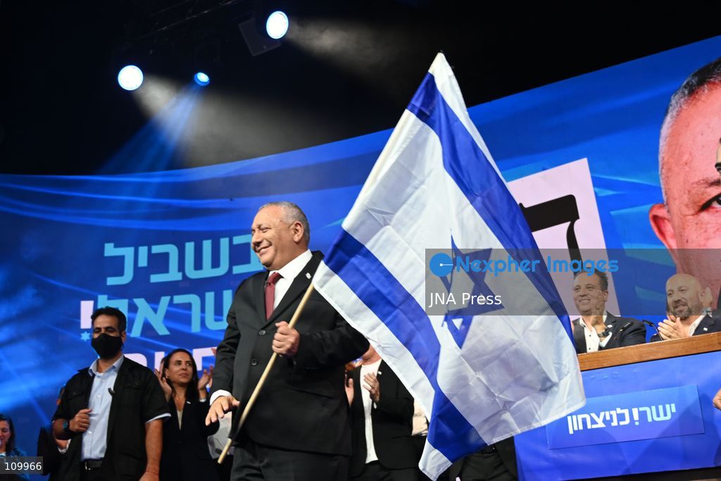 TEL AVIV, ISRAEL, OCTOBER 27, 2026: Supporters of Gadi Eisenkot’s Yashar party gather at the party’s campaign headquarters in Tel Aviv as initial exit polls are released following Israel’s parliamentary elections. The projections give the opposition bloc an advantage over Prime Minister Benjamin Netanyahu’s bloc, with neither securing a parliamentary majority. (Photo by Paulina Patimer/JNA Press via Nexpher Images)