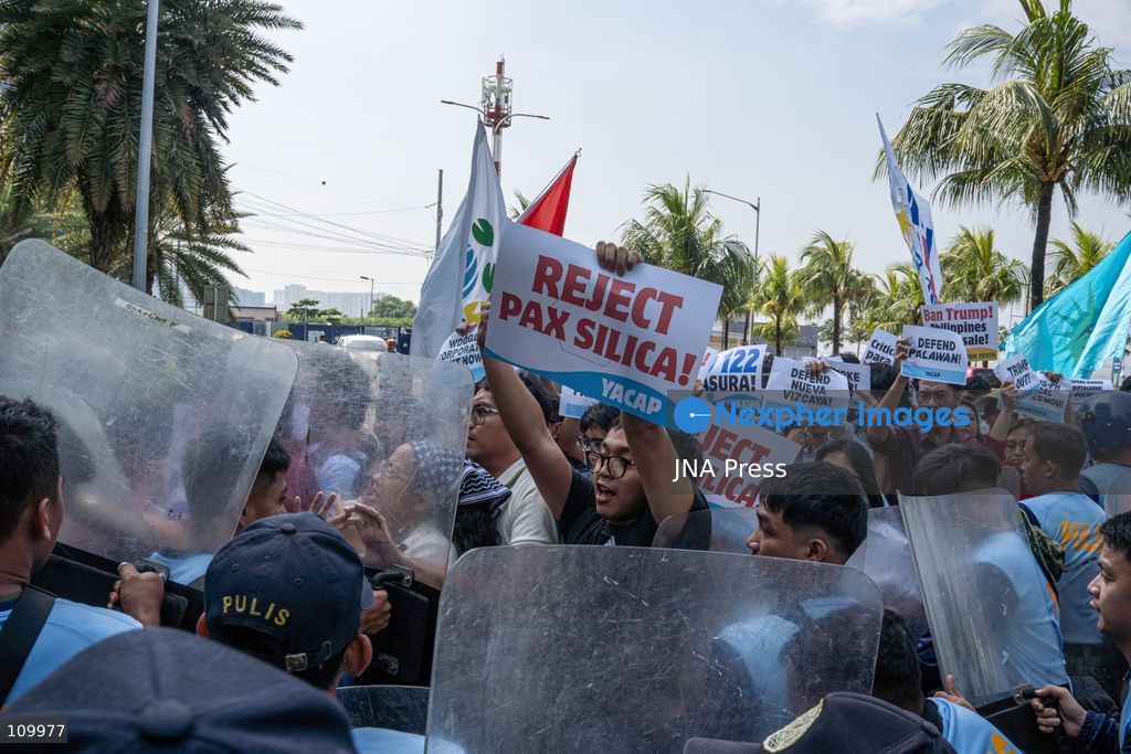 PASAY CITY, PHILIPPINES, OCTOBER 27, 2026: Environmental activists protest against Executive Order 122 and the US-led Pax Silica initiative during the Mining Philippines 2026 conference in Pasay City. Demonstrators call for the order’s repeal, warning that expanded mineral extraction threatens the environment and local communities. The order designates critical mineral projects as national priorities and accelerates the privatization of government-owned critical mineral mining assets. (Photo by Charles Edmon S. Perez/JNA Press via Nexpher Images)