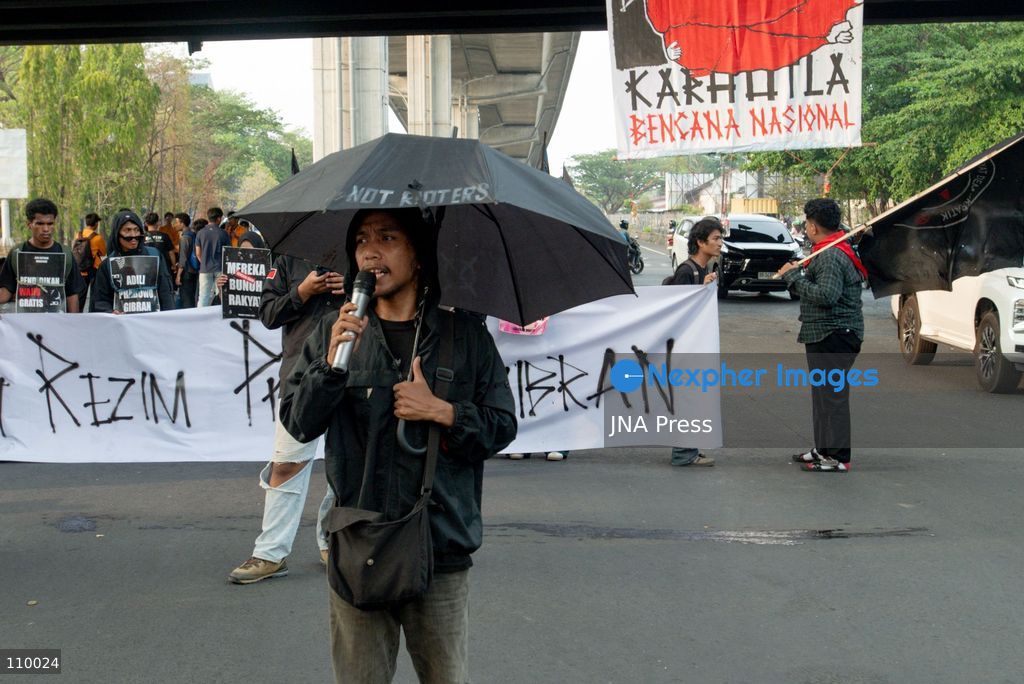 MAKASSAR, INDONESIA – OCTOBER 28, 2026: University students and demonstrators, including NGO representatives, march through central Makassar, South Sulawesi, during a Youth Pledge Day rally. Participants reflected on the spirit of the 1928 Youth Pledge while advocating for democratic integrity and civic rights. (Photo by Muhammad Ishaq/JNA Press via Nexpher Images)
