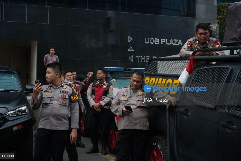 JAKARTA, INDONESIA, OCTOBER 28, 2026: University students and civil society groups demonstrate at the Hotel Indonesia roundabout (Bundaran HI) in Jakarta on Youth Pledge Day. Protesters call for forest and land fires to be declared a national disaster, a review of state spending, affordable education and the protection of civil liberties. (Photo by Dennis Joel Putra/JNA Press via Nexpher Images)