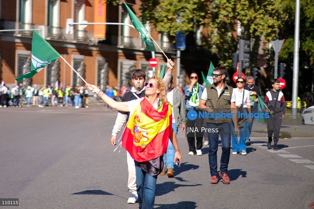 MADRID, SPAIN, OCTOBER 28, 2026: Farmers take part in a tractor protest in Madrid, demanding urgent measures to address rising production costs and declining farm profitability. Organized by agricultural groups ASAJA, COAG and Unión de Uniones, the demonstration calls for fair prices, reduced bureaucracy and stronger support for the farming sector. (Photo by Antonio Navia/JNA Press via Nexpher Images)