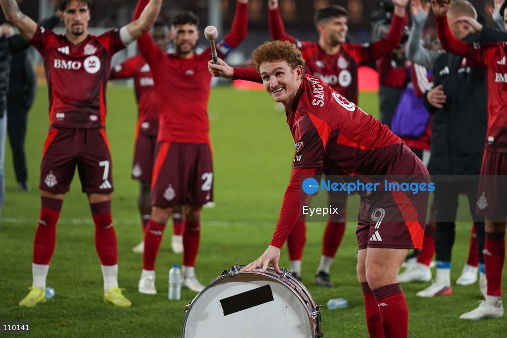 Josh Sargent #09 of Toronto FC is celebrating the victory with team supporters during the Major League Soccer Match between Toronto FC and DC United at BMO Field Stadium. on October 28, 2026 in Toronto, Canada. (Photo by Leonardo Ramirez / Eyepix Group/Eyepix via Nexpher Images)