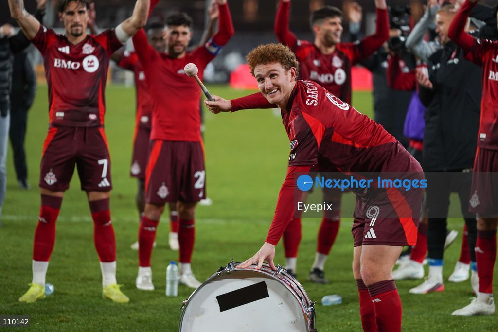 Josh Sargent #09 of Toronto FC is celebrating the victory with team supporters during the Major League Soccer Match between Toronto FC and DC United at BMO Field Stadium. on October 28, 2026 in Toronto, Canada. (Photo by Leonardo Ramirez / Eyepix Group/Eyepix via Nexpher Images)