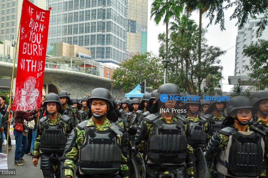 JAKARTA, INDONESIA - OCTOBER 28, 2026: Demonstrators gather at Bundaran HI in central Jakarta, during a protest marking Youth Pledge Day. Protesters demand for national disaster status of forest and land fires, review of state budget spending including the Free Nutritious Meals programme and Red and White Village Cooperatives, lower education costs, action against corruption, and protection of freedom of expression. (Photo by Ahmad Naufal Oktavian/JNA Press via Nexpher Images)