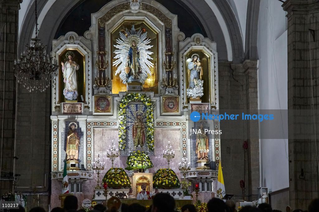 MEXICO CITY, MEXICO - OCTOBER 28, 2026: Believers and worshippers visit the Church of San Hipólito to celebrate the feast day of Saint Jude Thaddeus. Participants carry images and paintings of the saint and wear attire associated with him. (Photo by Juan Perez Puente/JNA Press via Nexpher Images)