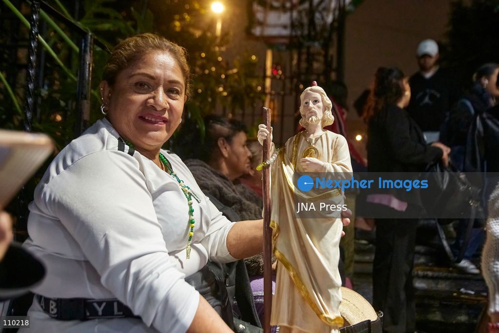 MEXICO CITY, MEXICO - OCTOBER 28, 2026: Believers and worshippers visit the Church of San Hipólito to celebrate the feast day of Saint Jude Thaddeus. Participants carry images and paintings of the saint and wear attire associated with him. (Photo by Juan Perez Puente/JNA Press via Nexpher Images)