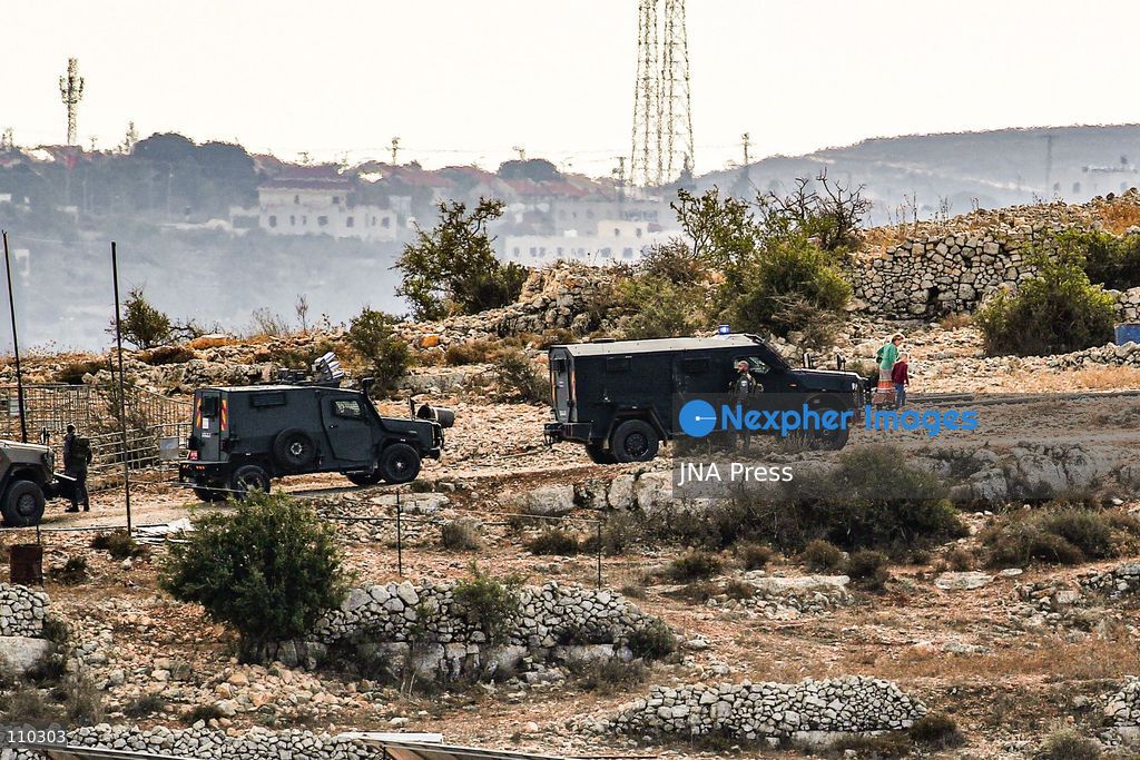 ATARA, PALESTINE, OCTOBER 29, 2026: Israeli forces evacuate an illegal settlement outpost built on land belonging to the Palestinian village of Atara, north of Ramallah in the occupied West Bank, for the third time. According to the information provided, settlers have returned to the site after previous evacuations, expanded the outpost and added new caravans. The repeated evacuations and subsequent returns highlight the ongoing dispute over land in the occupied West Bank and the continued establishment and expansion of Israeli settler outposts on Palestinian-owned land. (Photo by Salman Mohsen Alkhatib/JNA Press via Nexpher Images)