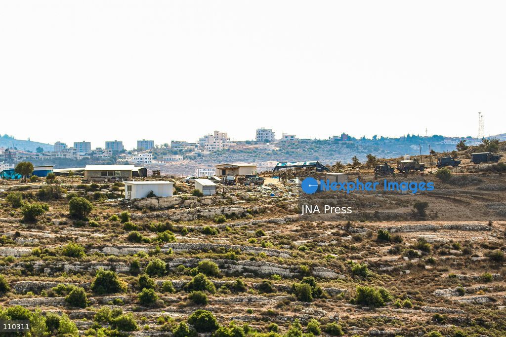 ATARA, PALESTINE, OCTOBER 29, 2026: Israeli forces evacuate an illegal settlement outpost built on land belonging to the Palestinian village of Atara, north of Ramallah in the occupied West Bank, for the third time. According to the information provided, settlers have returned to the site after previous evacuations, expanded the outpost and added new caravans. The repeated evacuations and subsequent returns highlight the ongoing dispute over land in the occupied West Bank and the continued establishment and expansion of Israeli settler outposts on Palestinian-owned land. (Photo by Salman Mohsen Alkhatib/JNA Press via Nexpher Images)