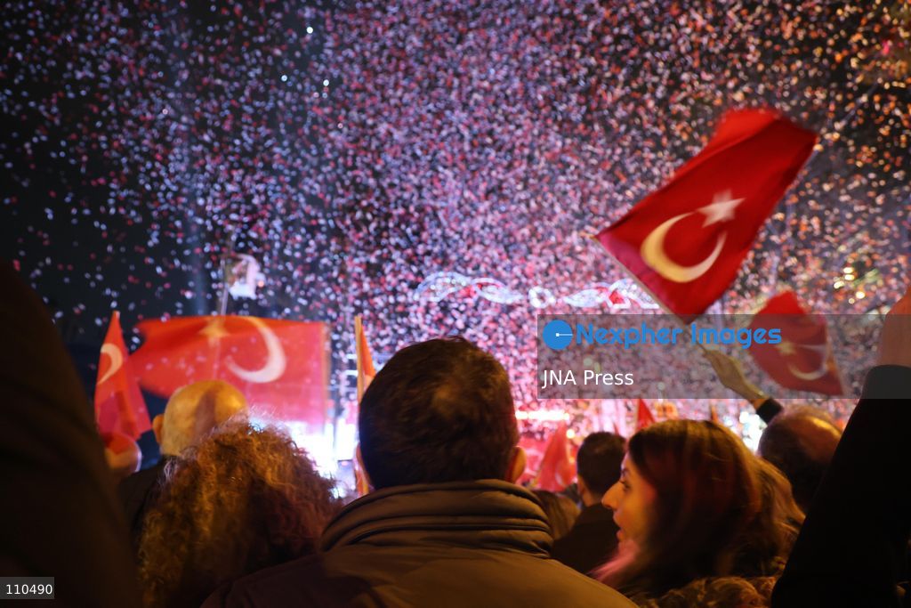 KADIKOY, ISTANBUL, TURKIYE - OCTOBER 29, 2026: Crowds march in the Kadikoy district of Istanbul during a Republic Day march marking the 103rd anniversary of the proclamation of the Republic of Turkiye. Kadikoy Municipality said hundreds of thousands of people joined the march, which was attended by opposition leader Ozgur Ozel and Kadikoy Mayor Mesut Kosedagi. (Photo by Özlem Karayücel/JNA Press via Nexpher Images)