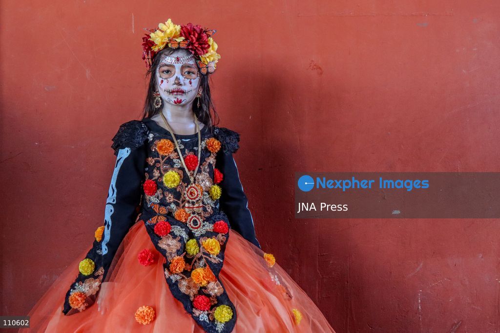 TUXTLA GUTIÉRREZ, MEXICO - OCTOBER 29, 2026: Children in colourful costumes and creative makeup, dressed as Catrinas, little skeletons and other traditional characters, get ready to celebrate Day of the Dead in the southern state of Chiapas. (Photo by Diego Pérez Gómez/JNA Press via Nexpher Images)