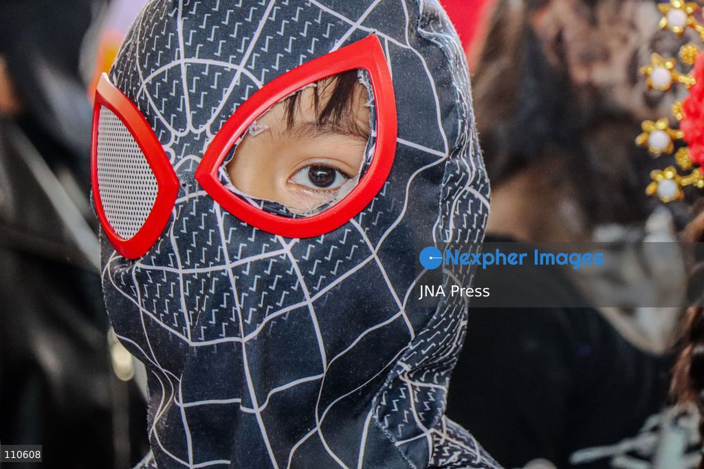 TUXTLA GUTIÉRREZ, MEXICO - OCTOBER 29, 2026: Children in colourful costumes and creative makeup, dressed as Catrinas, little skeletons and other traditional characters, get ready to celebrate Day of the Dead in the southern state of Chiapas. (Photo by Diego Pérez Gómez/JNA Press via Nexpher Images)