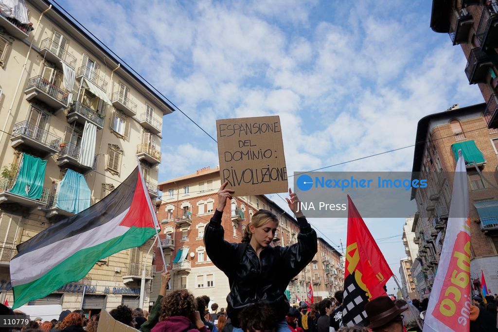 TURIN, ITALY - OCTOBER 30, 2026: Students and workers take to the streets of Turin during the nationwide general strike called by the Unione Sindacale di Base (USB), protesting against high living costs, precarious employment, low wages and poor conditions of the education system. (Photo by Chiara Antenucci/JNA Press via Nexpher Images)
