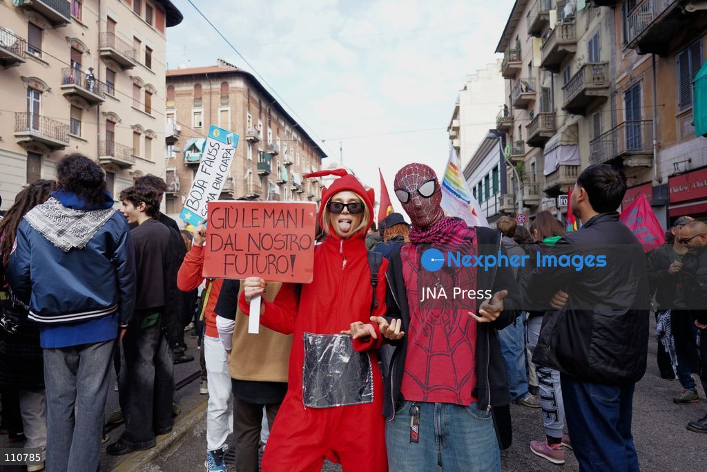 TURIN, ITALY - OCTOBER 30, 2026: Students and workers take to the streets of Turin during the nationwide general strike called by the Unione Sindacale di Base (USB), protesting against high living costs, precarious employment, low wages and poor conditions of the education system. (Photo by Chiara Antenucci/JNA Press via Nexpher Images)