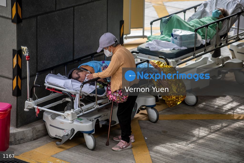 Hong Kong Hospital Overrun with Patients admit Covid-19 Outbreak
