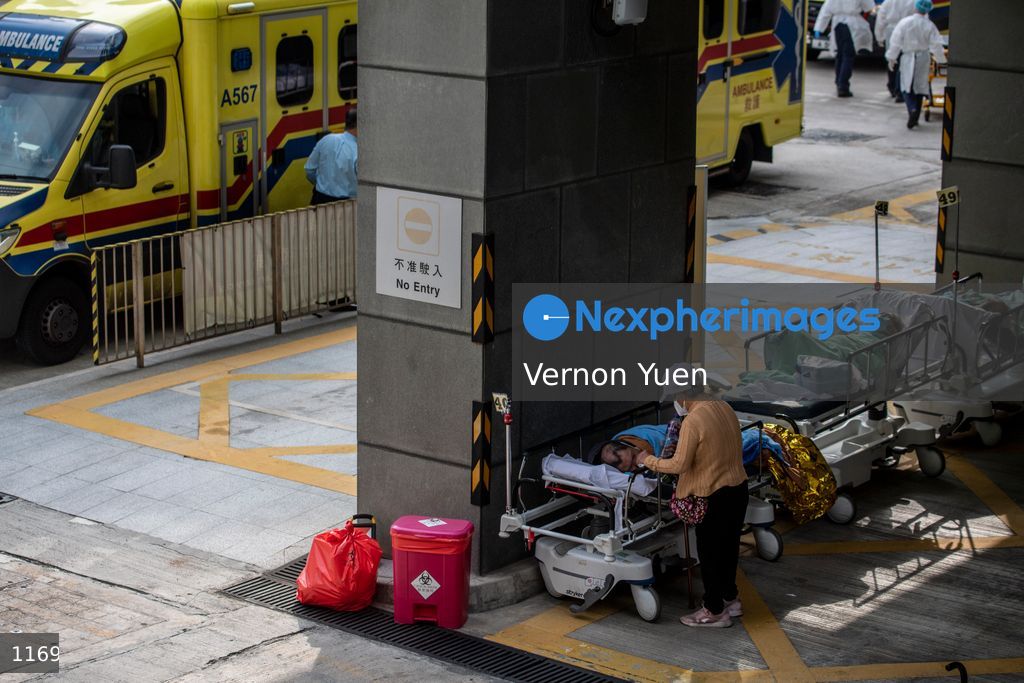 Hong Kong Hospital Overrun with Patients admit Covid-19 Outbreak