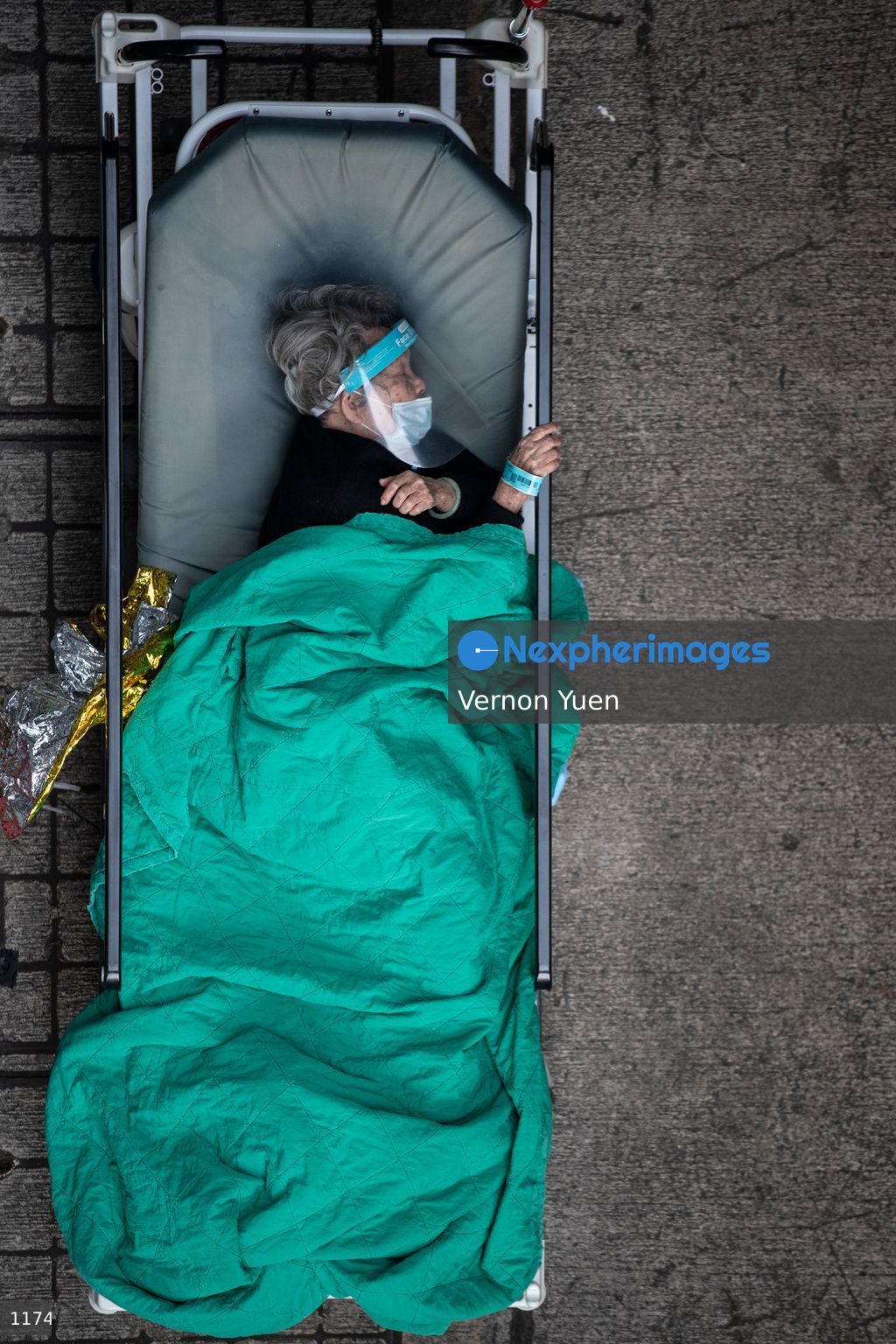 Hong Kong Hospital Overrun with Patients admit Covid-19 Outbreak