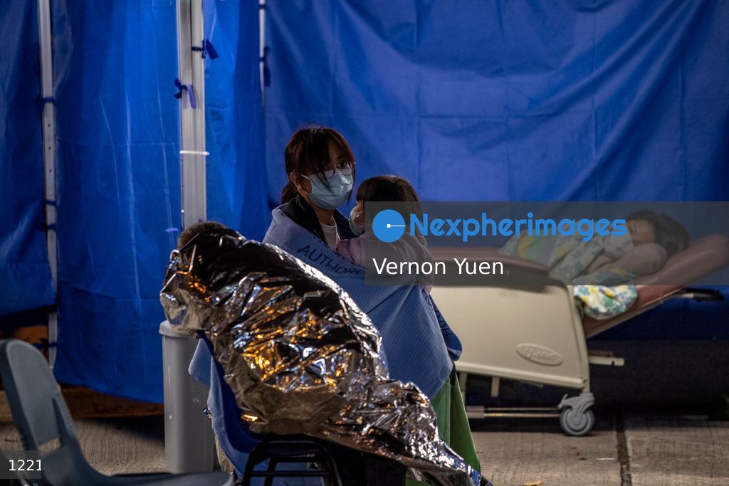 Hong Kong Hospital Overrun with Patients admit Covid-19 Outbreak