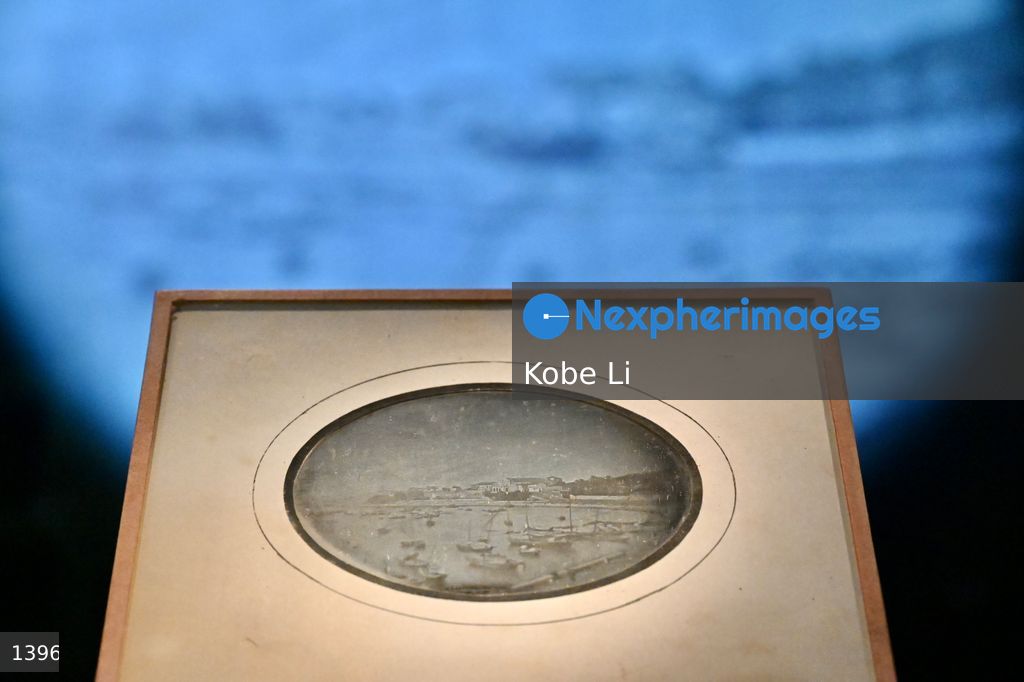  Hong Kong Museum of History to display 24000 early Chinese photos