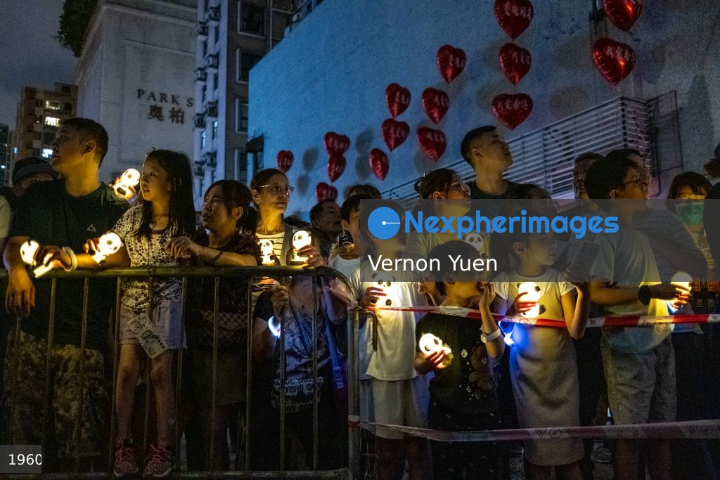 Hong Kong LED Dragon Dance at Tai Kok Tsui Temple Fair 