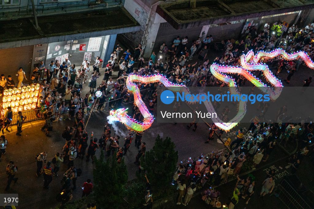 Hong Kong LED Dragon Dance at Tai Kok Tsui Temple Fair 