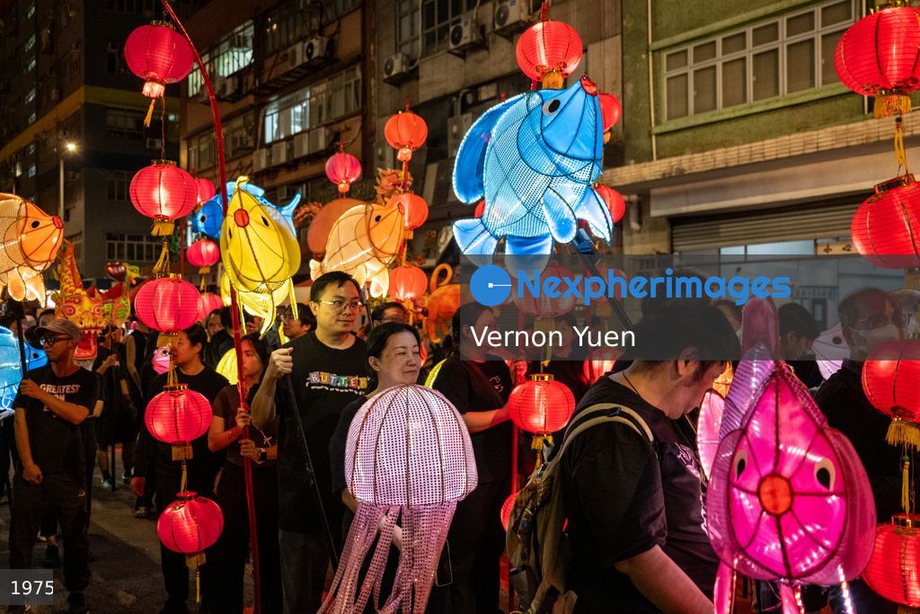Hong Kong LED Dragon Dance at Tai Kok Tsui Temple Fair 