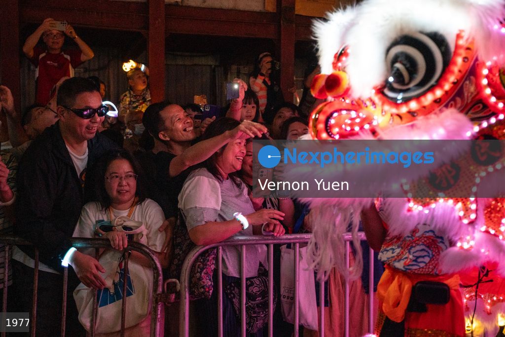 Hong Kong LED Dragon Dance at Tai Kok Tsui Temple Fair 