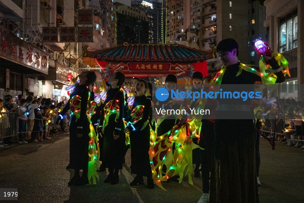 Hong Kong LED Dragon Dance at Tai Kok Tsui Temple Fair 