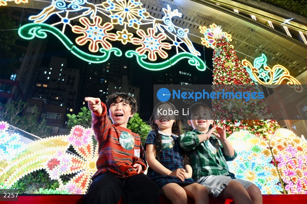 Hong Kong Lee Tung Avenue Christmas 