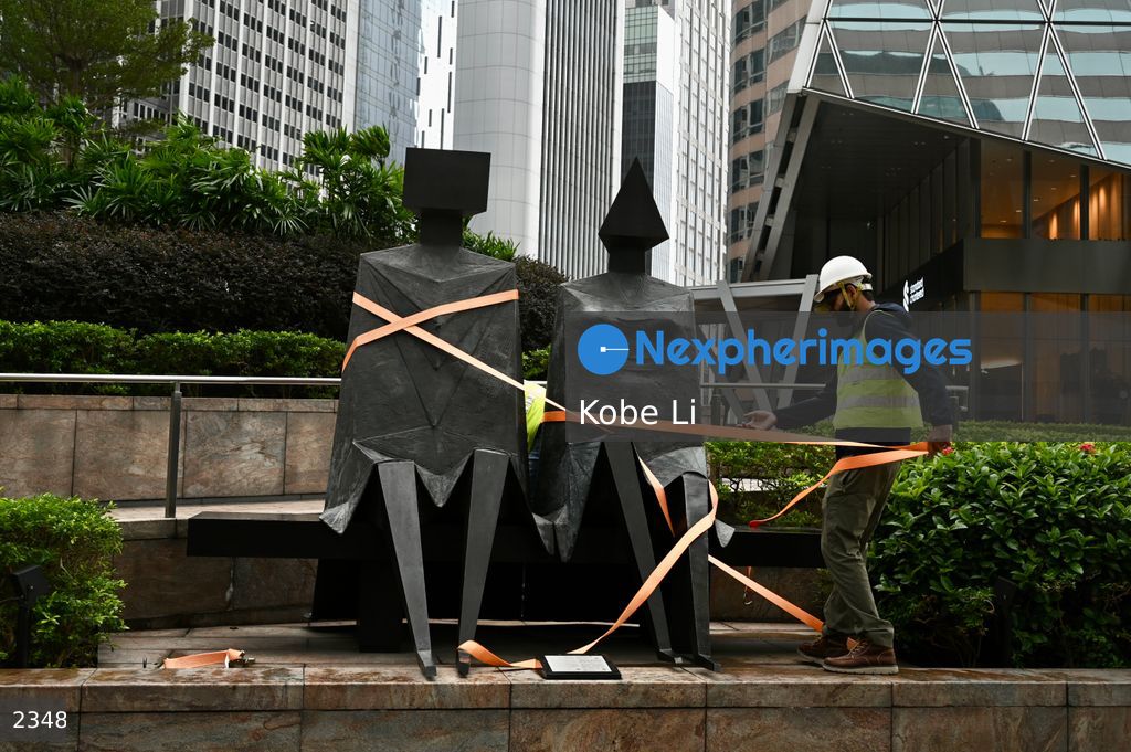 HK T8 typhoon signal downgraded to T3