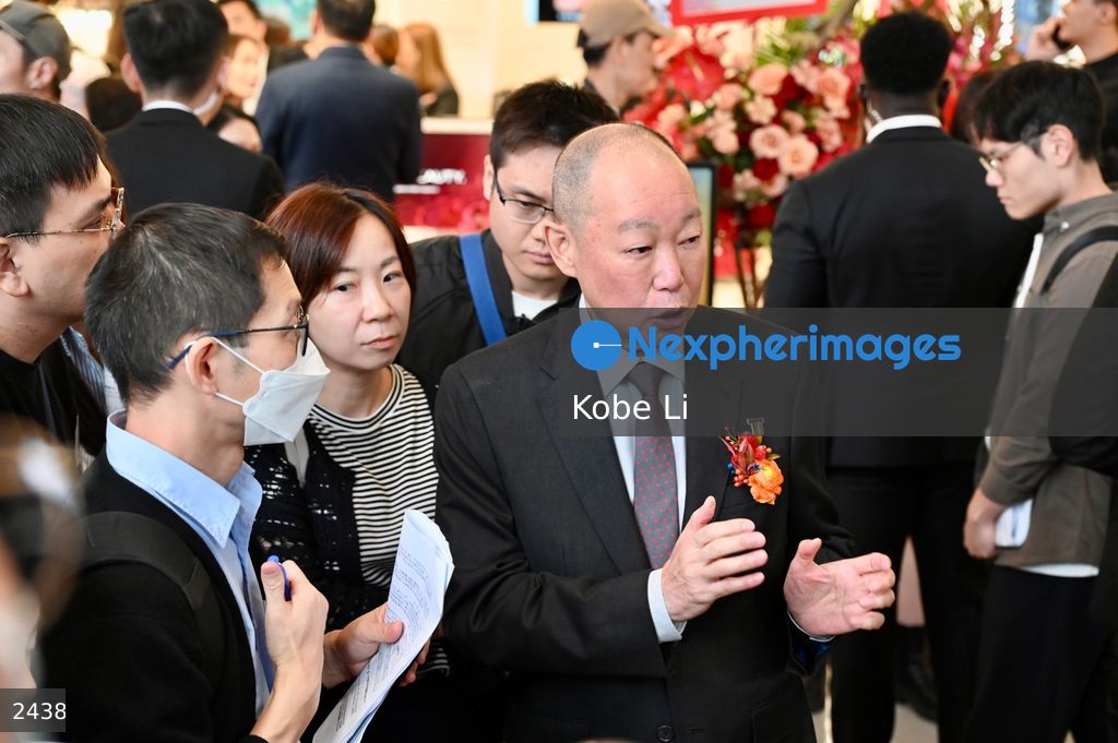Thomas Lau Luen-hung met the media