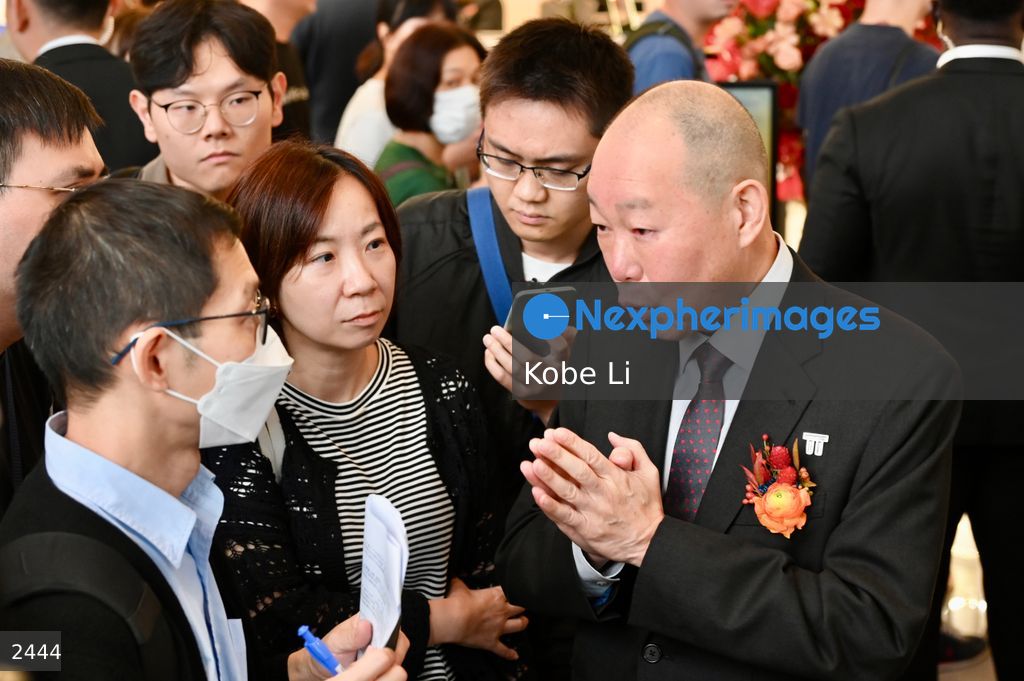 Thomas Lau Luen-hung met the media