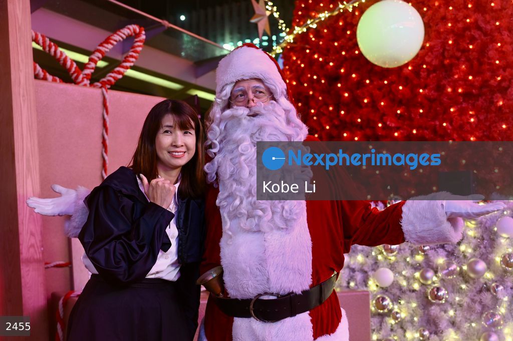 Hong Kong harbour city Christmas